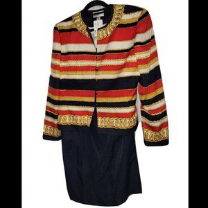 Beautiful! Vintage Adrianna Papell 100% silk suit